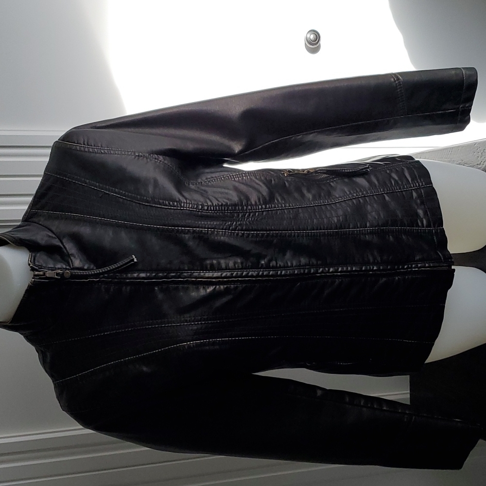 Vintage look faux leather jacket. Size M